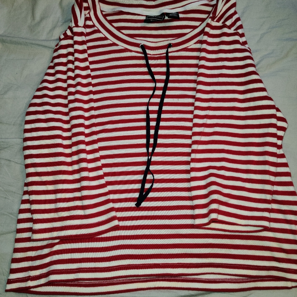 Bobbie Brooks Striped 3/4 sleeve blouse. - Picture 2 of 3